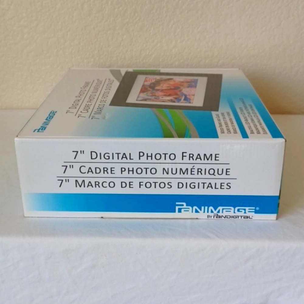 New Panimage by Pandigital 7" Digital Photo Frame DPF72 LED-Backlit LCD Screen - Picture 6 of 9